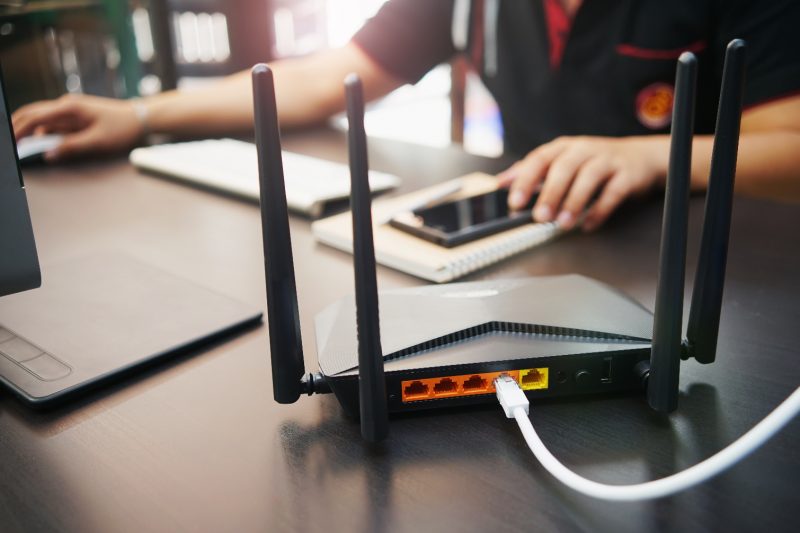10 предметов, которые могут испортить сигнал Wi-Fi: держите их подальше!