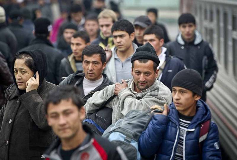 Без родственичков: В СПЧ поддержали инициативу о запрете мигрантам привозить семьи в Россию