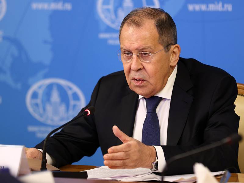 Лавров осудил решение Германии разместить у себя ракеты США как унижение