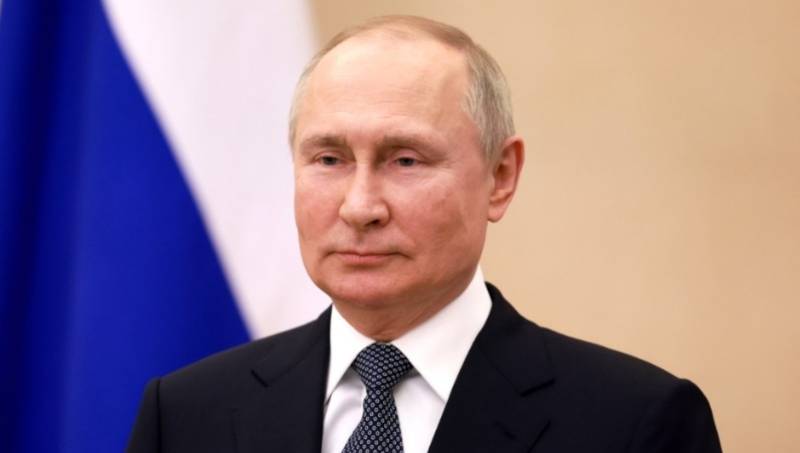 Новая поддержка: Путин подписал закон о выплате 1200 рублей инвалидам и пенсионерам в возрасте от 80 лет